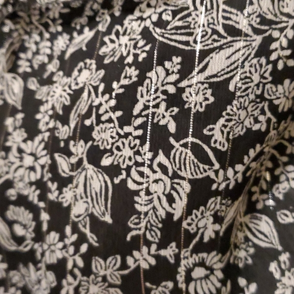 NEW Off-The-Shoulders Pretty Blouse-top Body Suit - Picture 2 of 4